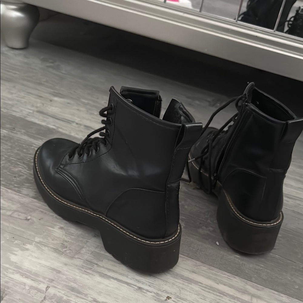 Black Lace-Up Women's Boots